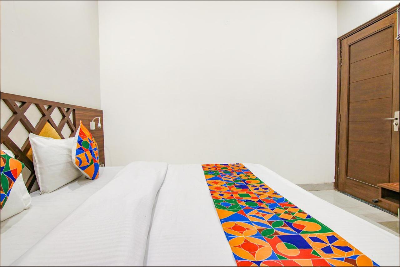 Fabhotel Legacy Hotel 3*